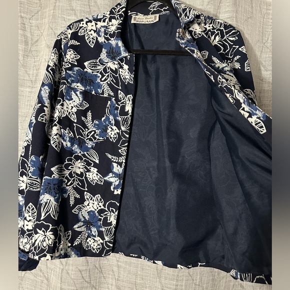 Sara Studio Pretty Blue White Floral Jacket/Blazer Size Large EUC - Picture 11 of 15